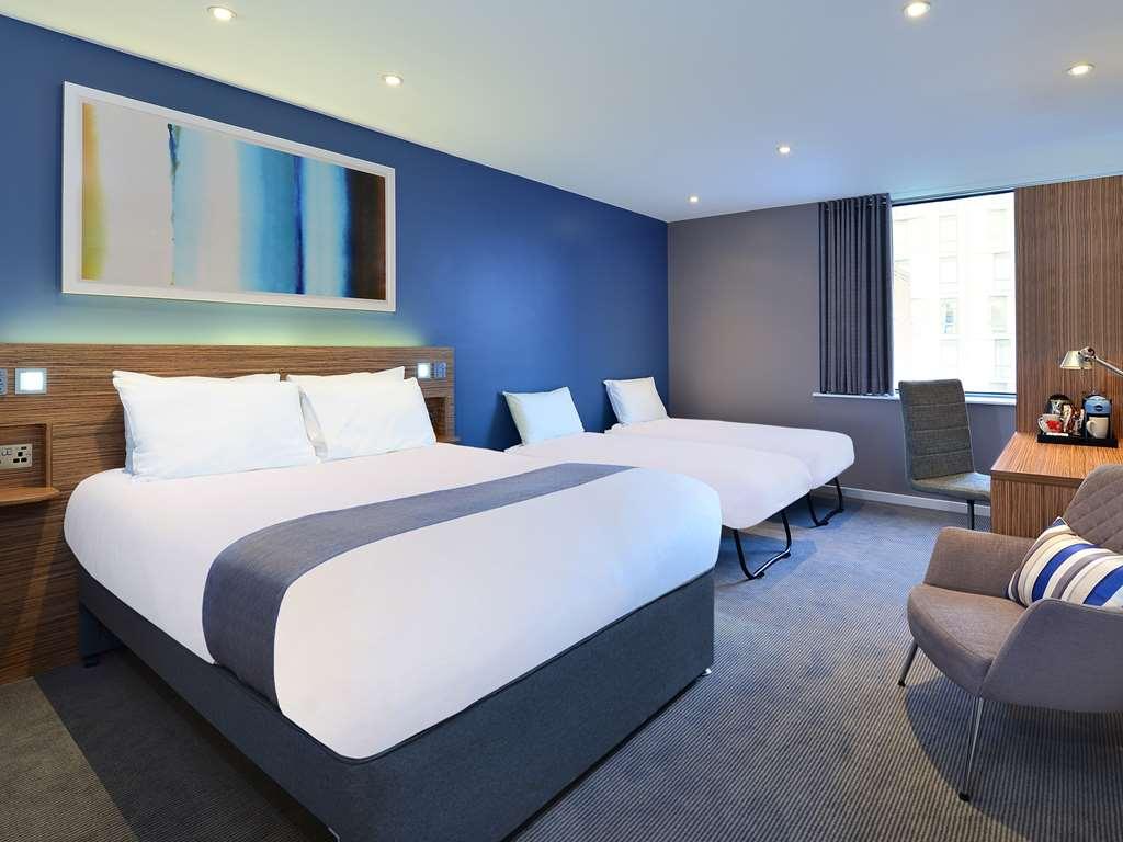Travelodge London City Airport Habitación foto